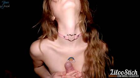 Рыжая тёлка перевозбудилась и охирела от кайфа, пока ебарь бурил её письку