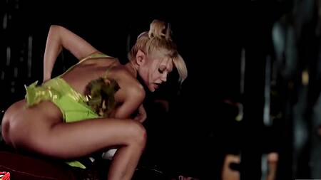 Порно фильм: Питер Пэн XXX: Пародия (2015)  с русским переводом