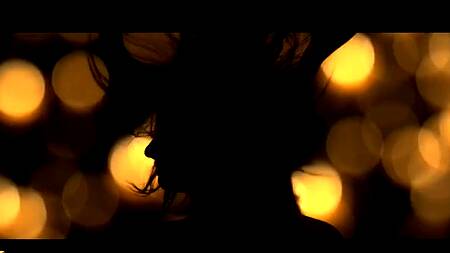 Влюбленная пара возвращается в постель, чтобы трахнуться с утра