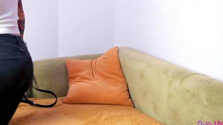 Поставил раком одногруппницу с классной жопой, но маленькими сиськами после пива