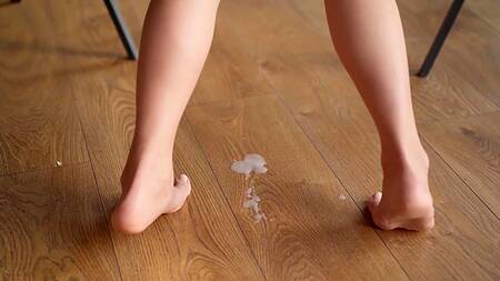 Малышка Eva Elfie выебана во время онлайн совещания из-за очень мокрой киски