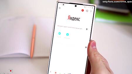 Красивую училку в сексуальном белье с чулками пришлось нежно трахнуть за четверку