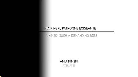 Начальница отодвигает трусики и соблазняет работника
