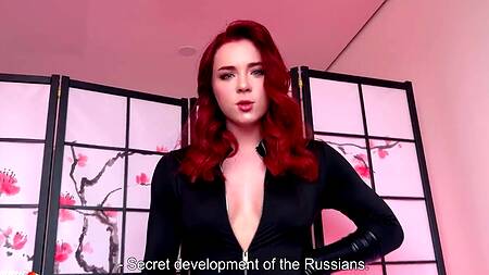 Рыжая русская с большой попкой устроила пытки с анальным сексом