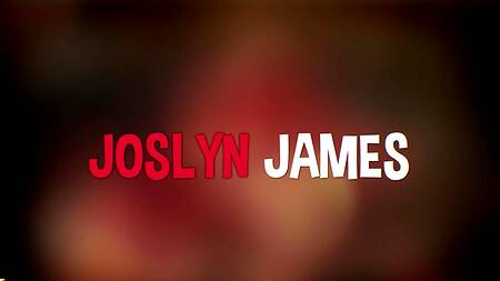 Пацан оттрахал гостеприимную мамашу друга с нереально большими силиконовыми сиськами