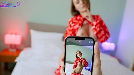 Крошка Sia Siberia предложила чпокнуть узкий анал и приукрасить дырку спермой