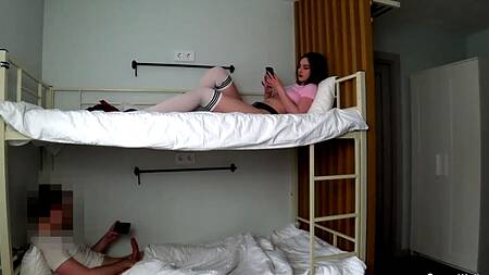 Брат с сестрой вместо дрочки выбрали бурный инцест раком с окончанием в ротик