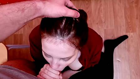 Чпокнул раком студентку без трусиков в знак благодарности за помощь с учебой