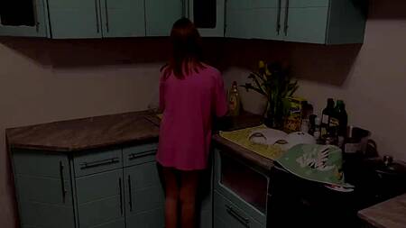 Первая, но удачная попытка молодой парочки снять домашнее порно на телефон