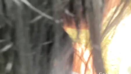 Прокатил на тачке, а после и на большом члене шлюшку брюнетку с классными сиськами