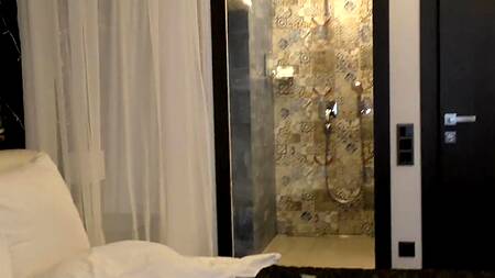 Молоденькая толстушка с большой жопой послушно ебется в каждой позе на кастинге