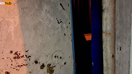 Уговорил потрахаться в сауне аппетитную русскую мамку с большой задницей