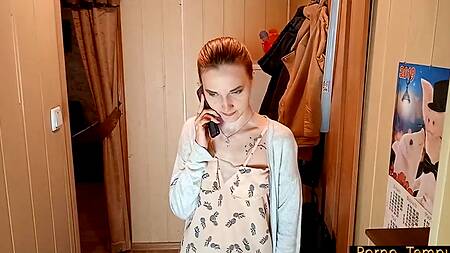 Накормил спермой замужнюю соседку после секса пока ее олень муж на работе