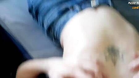 Трахнул между классных сисек и в грязный ротик шлюховатую соседку по купе