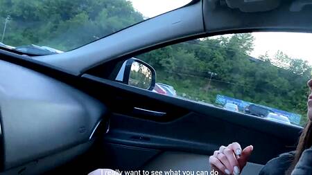 Пикапер устроил маленький порно кастинг московской телочке прямо в машине
