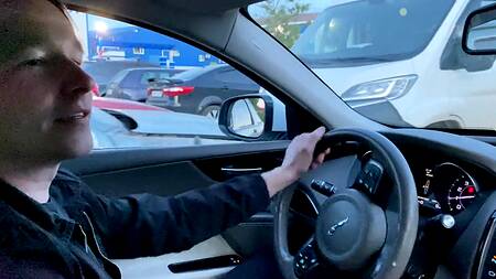 Пикапер устроил маленький порно кастинг московской телочке прямо в машине