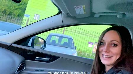 Пикапер устроил маленький порно кастинг московской телочке прямо в машине