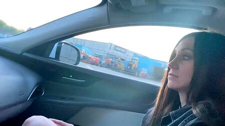 Пикапер устроил маленький порно кастинг московской телочке прямо в машине