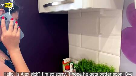 Подружился с грудастой мамашей просто выебав ее хорошенько раком