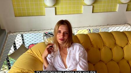 Анальный секс с крепмпаем в тугую попку от русской малышки с Onlyfans