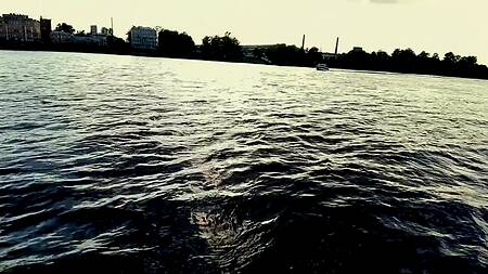 Пикапер оттрахал московскую девушку в рот всего лишь за новые наушники для нее