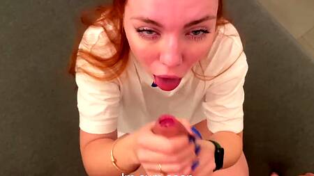 Жестко вогнал огромный хуй в рот и горло рыженькой русской девушки