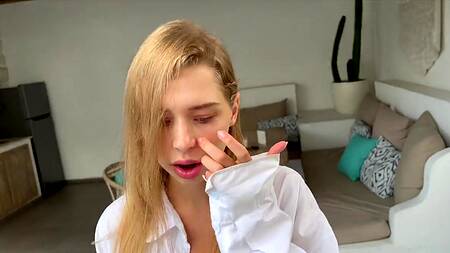 Всего лишь подвез красивую блондинку домой и за это выебал ее в жопу