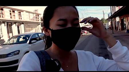 Слишком большой член для тугой киски миниатюрной азиатки, которая очень хочет секса