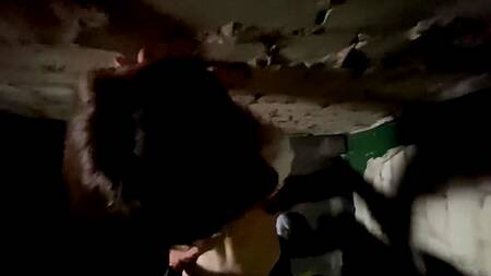 Худенькую украинку за деньги выебал в подъезде пикапер, хотя хотел увидеть ее жопу