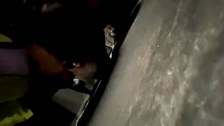 Худенькую украинку за деньги выебал в подъезде пикапер, хотя хотел увидеть ее жопу