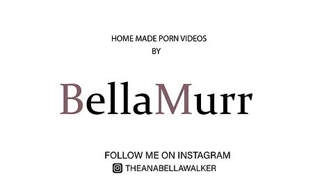 Грудастая развратница приманила ебаря аппетитной большой жопой и сексуальными трусиками