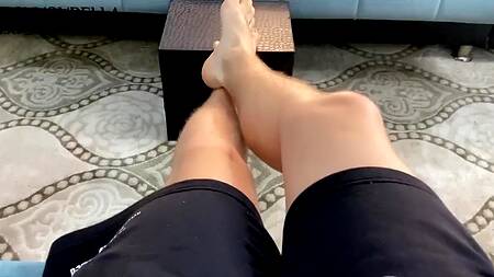 Грудастая студентка с аппетитной попкой ебется с одногруппником вместо подготовки реферата