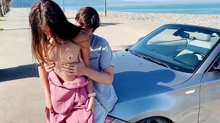 Сексапильная попутчица, которая предлагает оттрахать себя едва знакомому парню