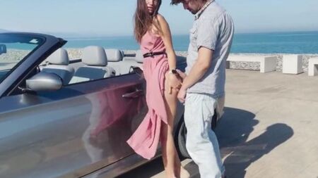 Сексапильная попутчица, которая предлагает оттрахать себя едва знакомому парню