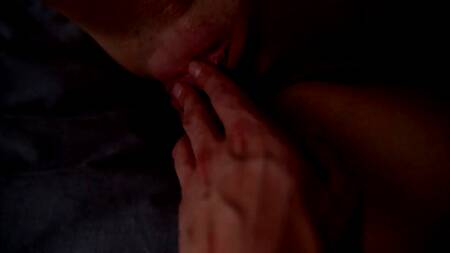 Худенькой сучке обкончали всю задницу после страстной порнушки в позе наездницы