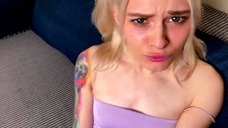 Высосала всю сперму из члена и проглотила, ведь блондинка так хотела секса