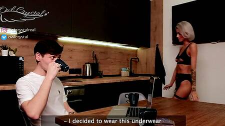 Русская мамка помогает снять жаркую любительскую порнушку своему сыну и его стройной девушке