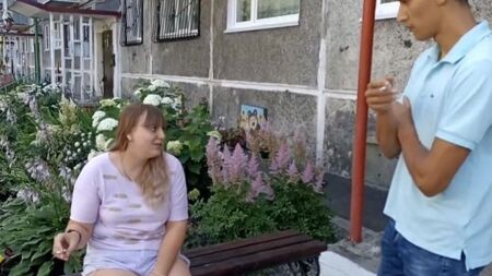 Пригласил молодую толстуху по соседски на чай и потрахаться для здоровья