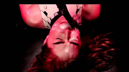 Реальный хентай с Jia Lissa, которую выебал монстр своими щупальцами