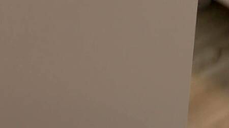 У дрочера встал хуй от вида больших обвисших сисек молоденькой