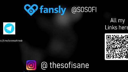 Крошка с красивой волосатой пиздой упорно сосет ради камшота на милое личико