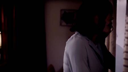 Красавчик тайком трахает сексуальную падчерицу пока все не дошло до ЖМЖ