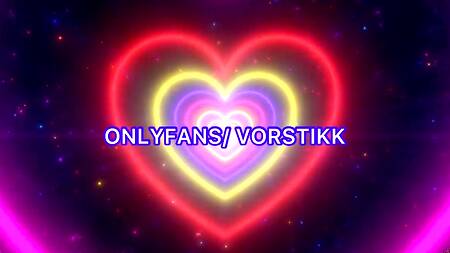 Русскую кралю охватило желание взять в рот большой член прямо на балконе