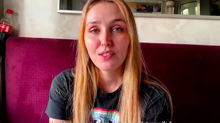 Большая и сочная задница попутчицы стала повод изменить невесте в поезде