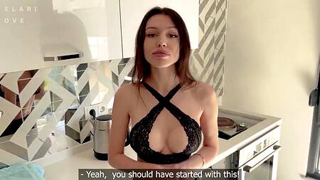 Сисястая телочка показала как именно она ебется когда снимается в порно