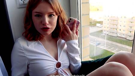 Брат приятно ебет сестру у окна пока та мило болтает по телефону с бойфрендом