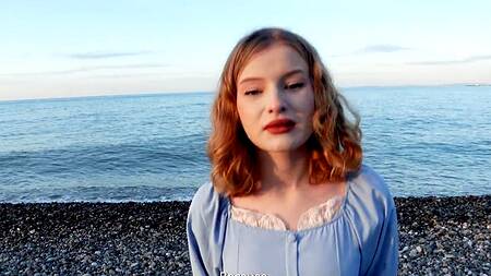 Кудрявая телочка угостила гостя сочным минетом, хотя обещала горячий кофе