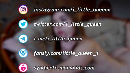 Развратная курьерша устроила перерыв и трахается с клиентом и его новой силиконовой куклой