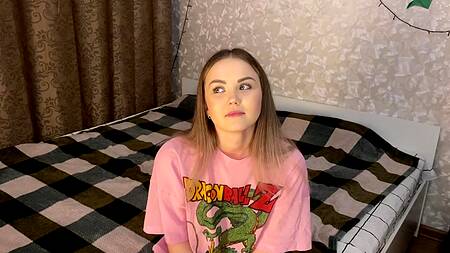 Alexa Mills и ее жаркое домашнее порно, которое закончилось полной киской спермы