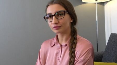 Сексуальная училка заценила большой хуй отца ученика глубоко в пизде